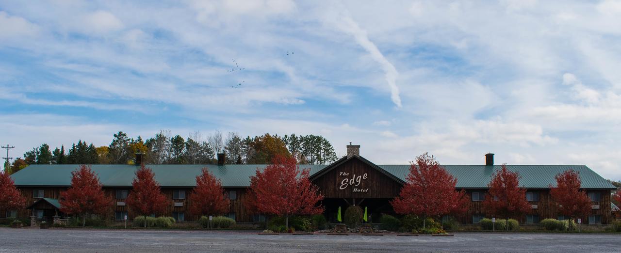 The Edge Hotel Welch Hill Exterior photo